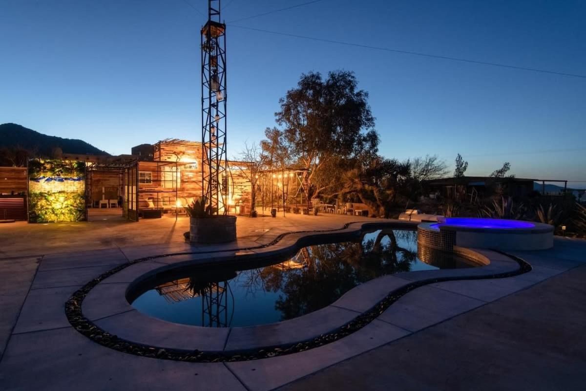 Renovated Lodge - Room 2 With Pool Access Joshua Tree Exterior photo