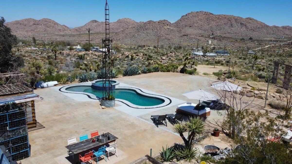 Renovated Lodge - Room 2 With Pool Access Joshua Tree Exterior photo